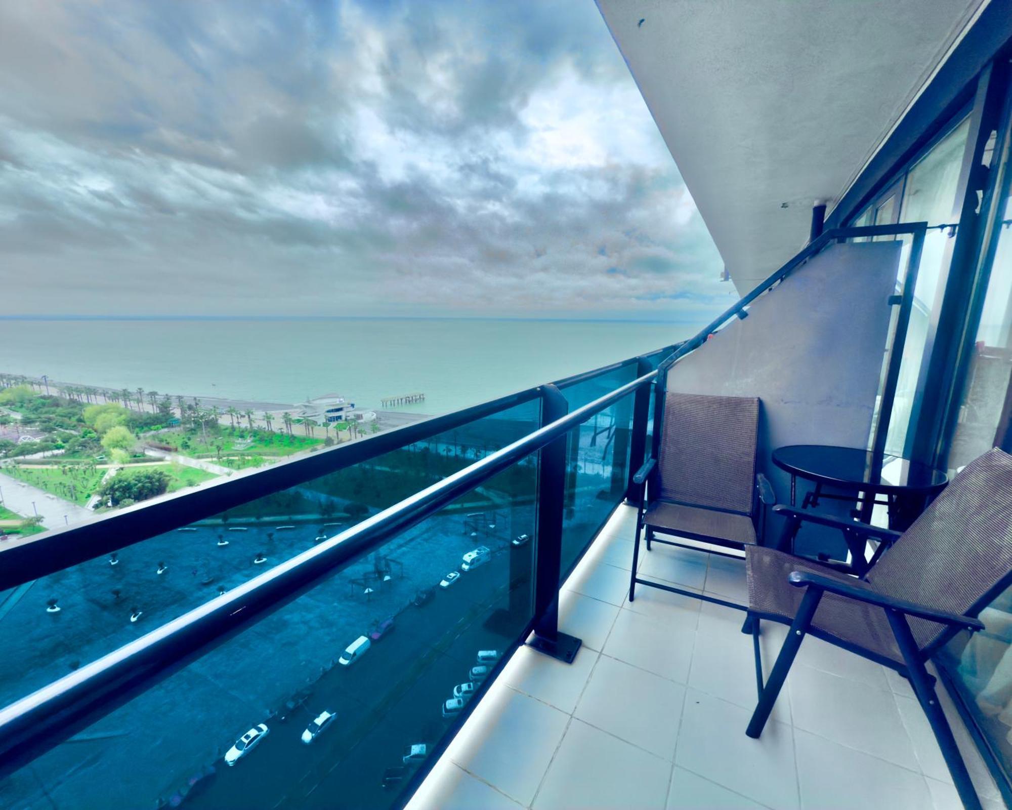Marvella Hotel Orbi Beach Tower Batumi Esterno foto